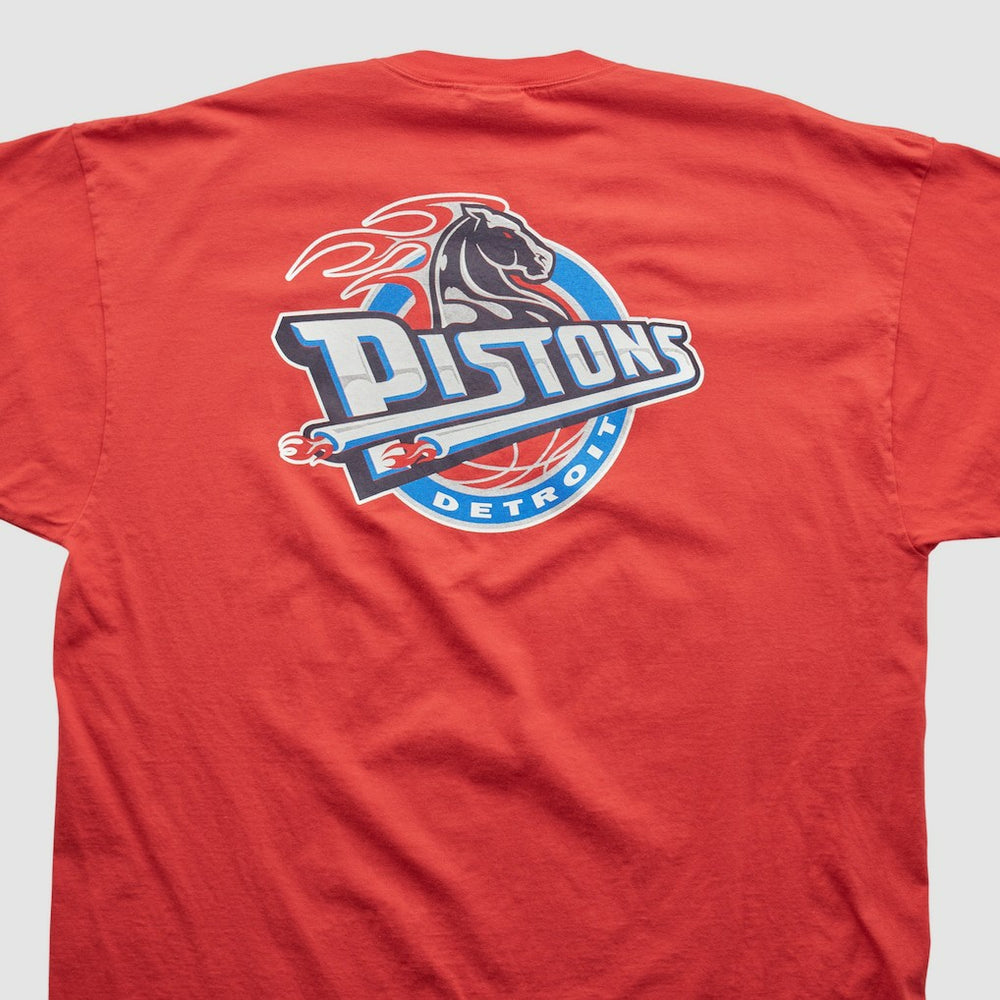 Vintage Detroit Pistons Reebok 2000s T-shirt Red