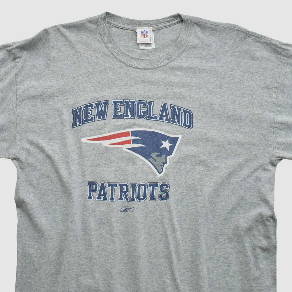New England Patriots NFL 2000s Long Sleeve T-shirt - Heather Gray Vintage - Fanatics