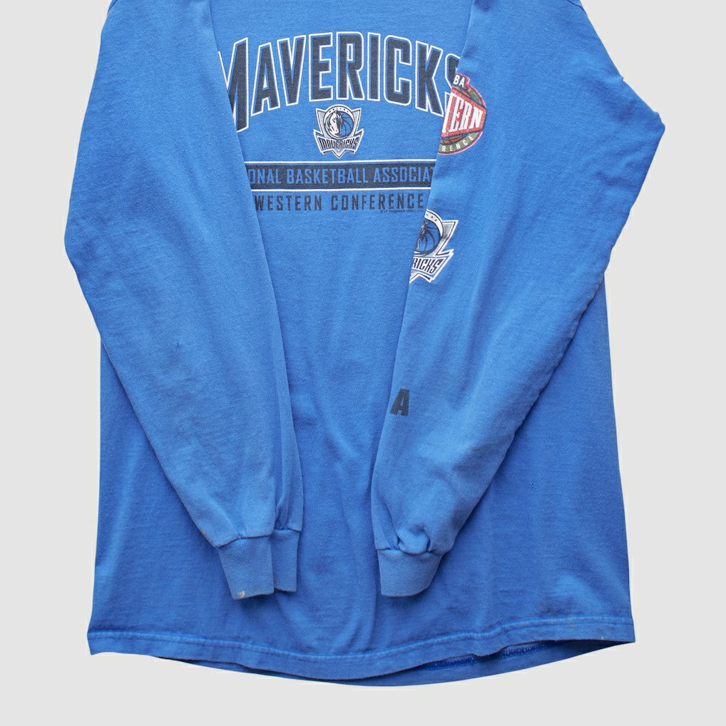 Vintage Dallas Mavericks CSA 2000s Long Sleeve T-shirt Blue