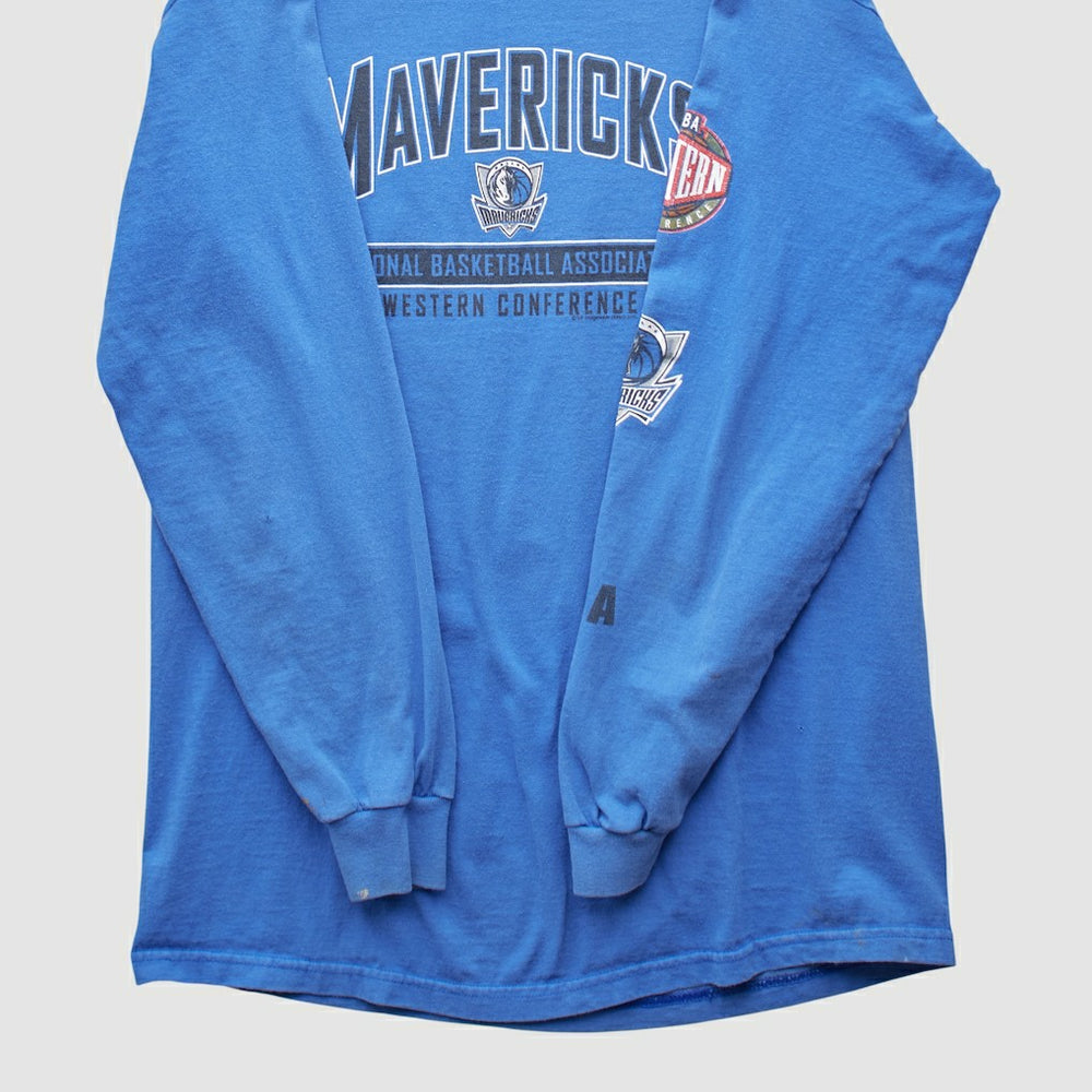 Vintage Dallas Mavericks CSA 2000s Long Sleeve T-shirt Blue