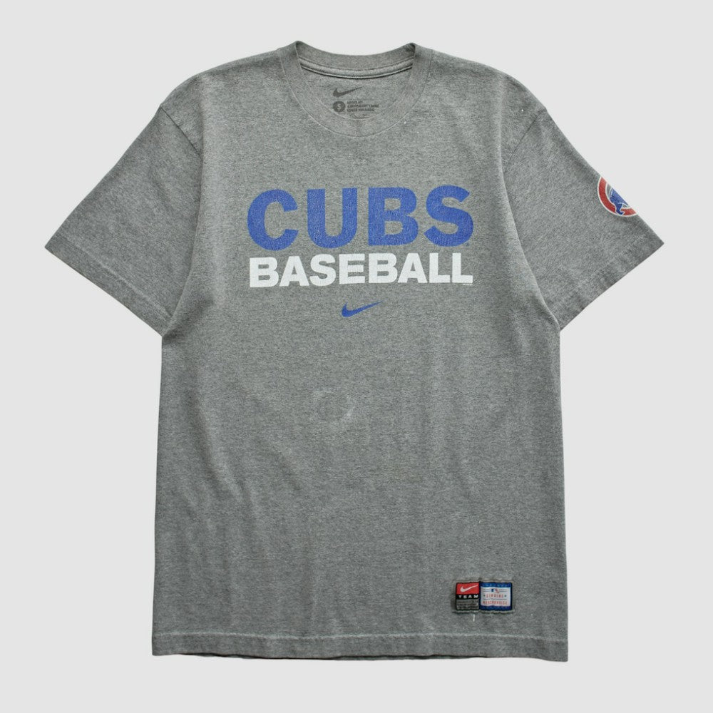 Chicago Cubs Nike 2000s T-shirt Near Me
