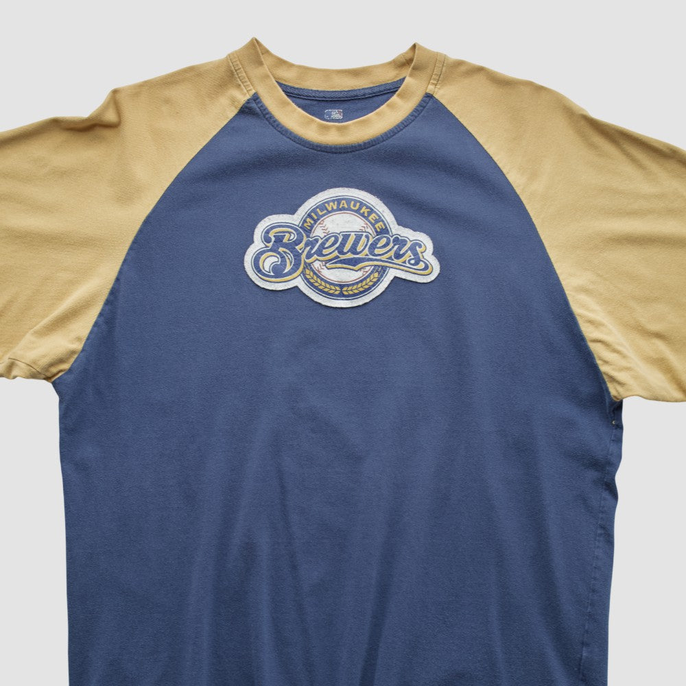Milwaukee Brewers MLB Genuine Merchandise 2000s T-shirt Near Me