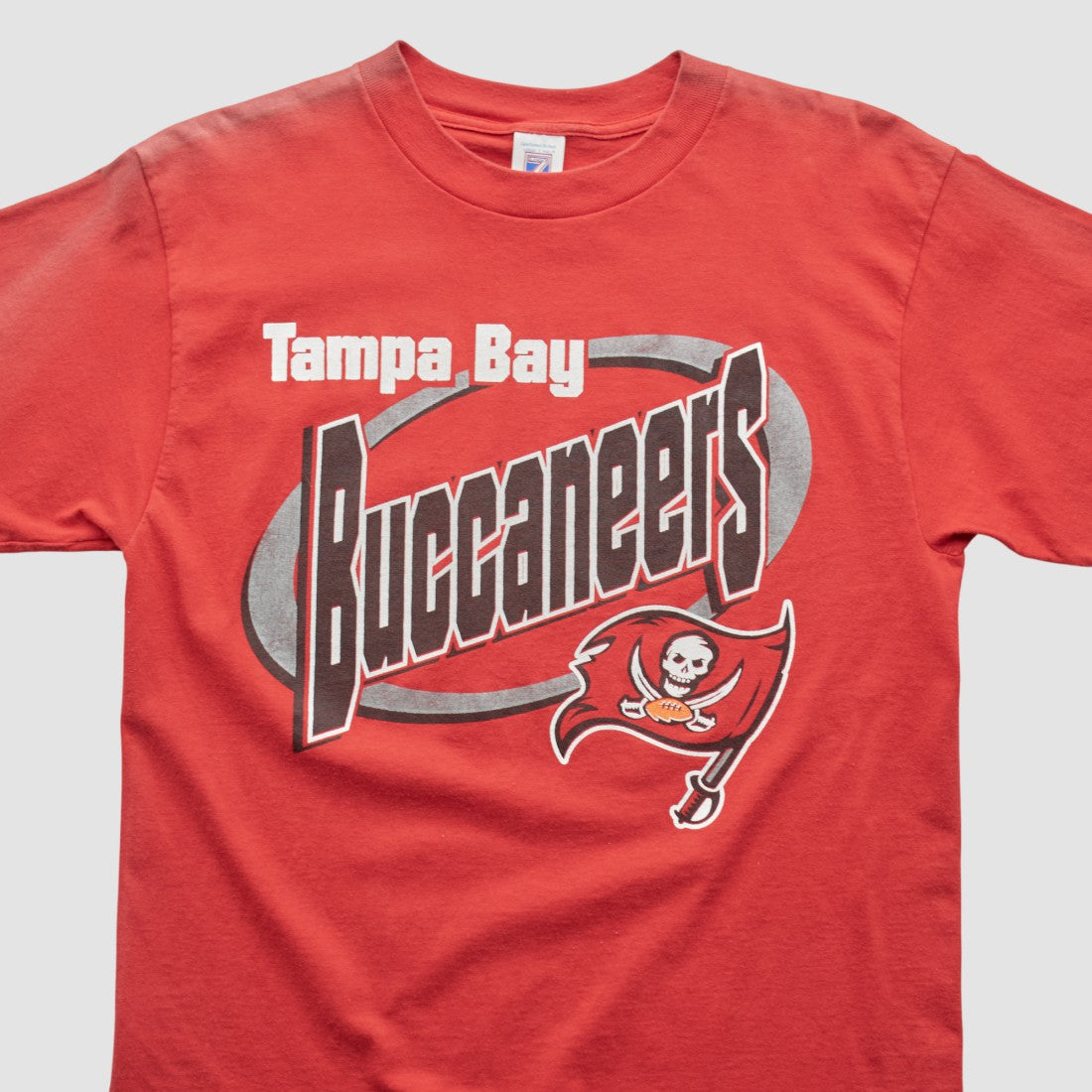 Tampa Bay Buccaneers Logo 7 T-shirt - Red Vintage - Fanatics
