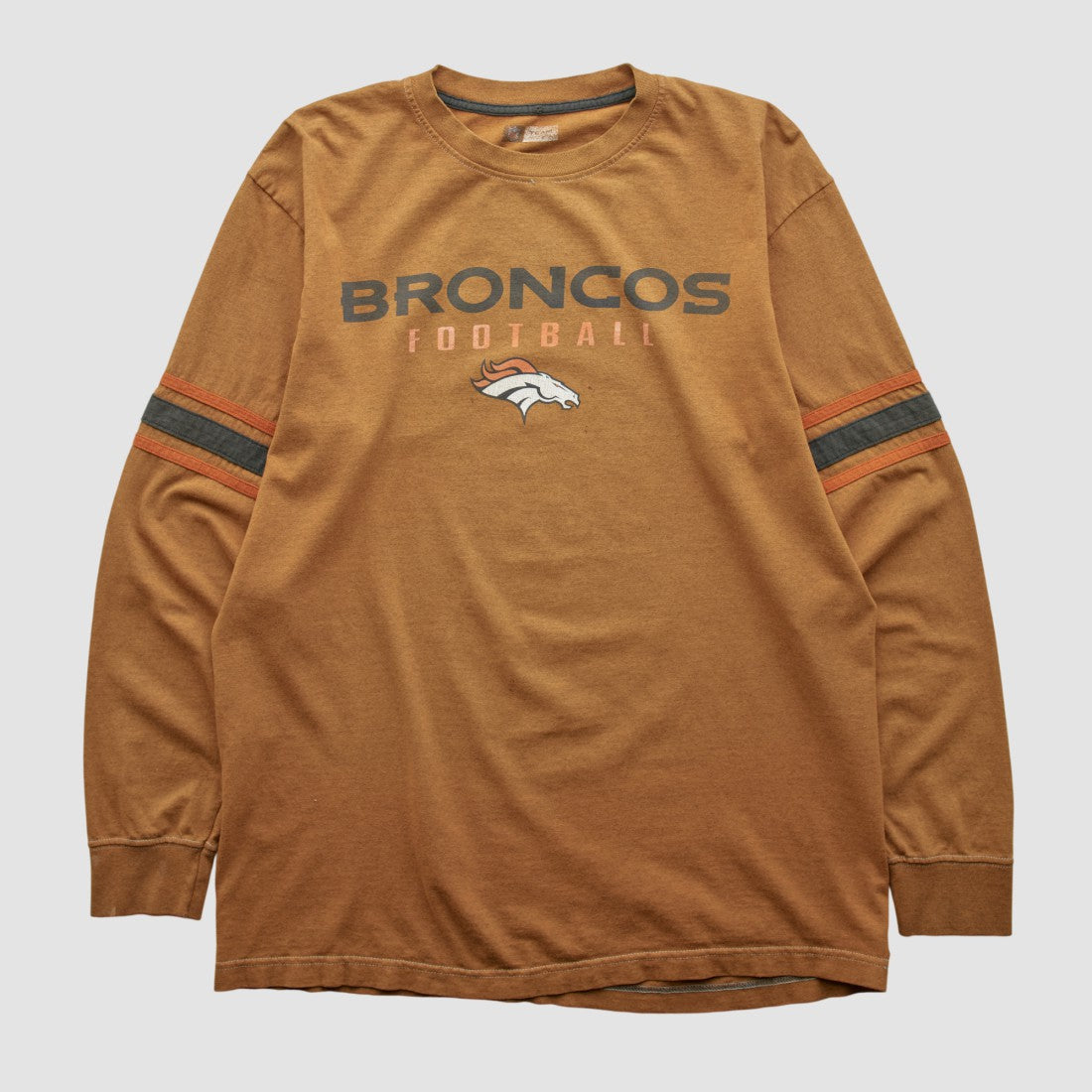 Denver Broncos 2000s Long Sleeve T-shirt - Clay Vintage - Fanatics