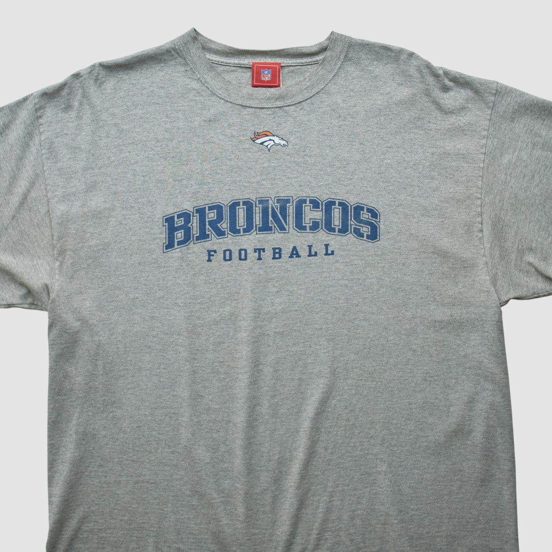 Denver Broncos NFL 2000s T-shirt - Heather Gray Vintage - Fanatics