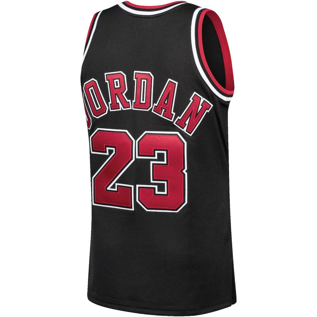 Mitchell & Ness Michael Jordan Chicago Bulls 1997/98 Hardwood Classics Authentic Jersey Black