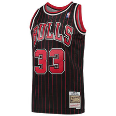 Mitchell & Ness Scottie Pippen Chicago Bulls Hardwood Classics Swingman Jersey Black