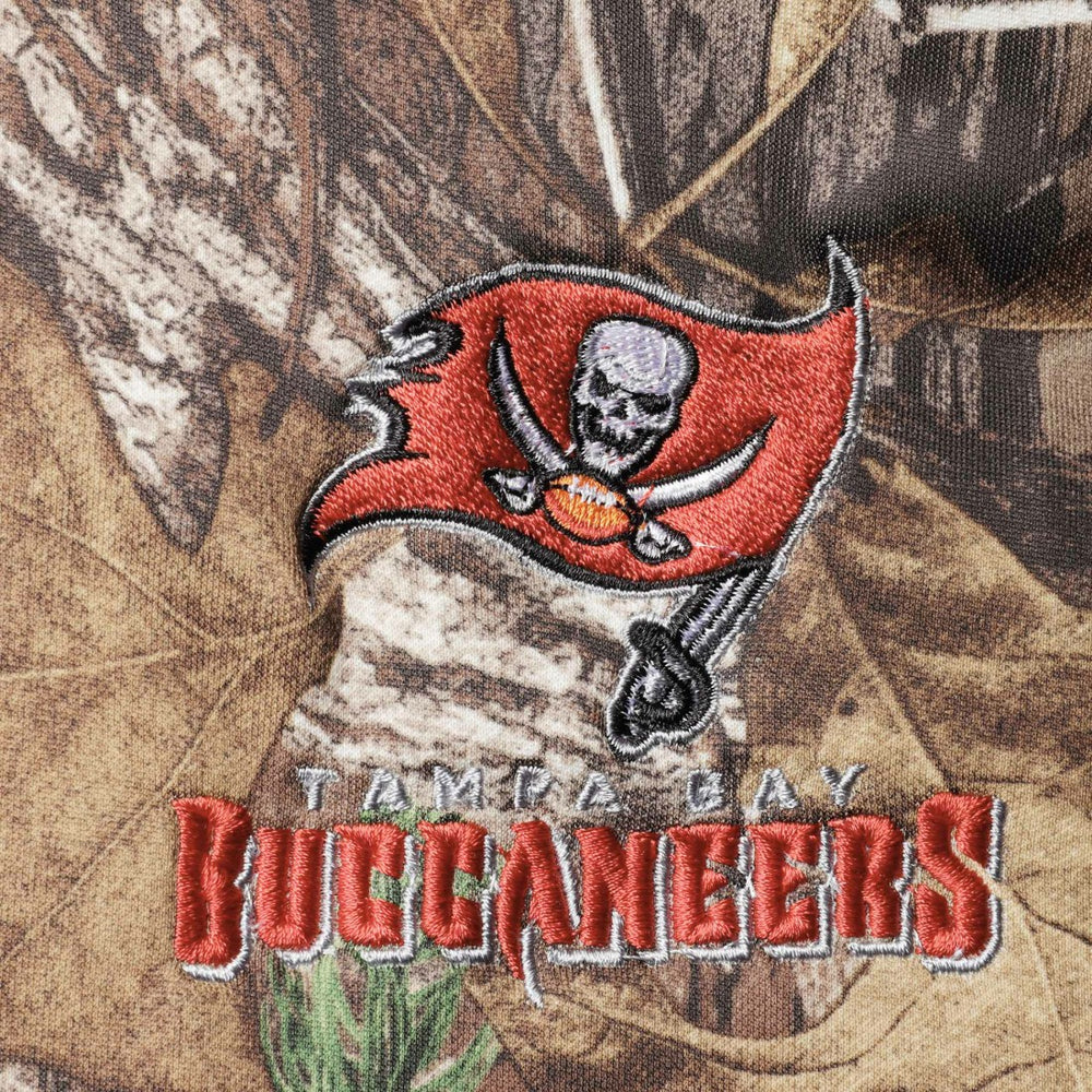Tampa Bay Buccaneers Dunbrooke Circle Champion Tech Fleece Pullover Hoodie - Realtree Camo - NFL