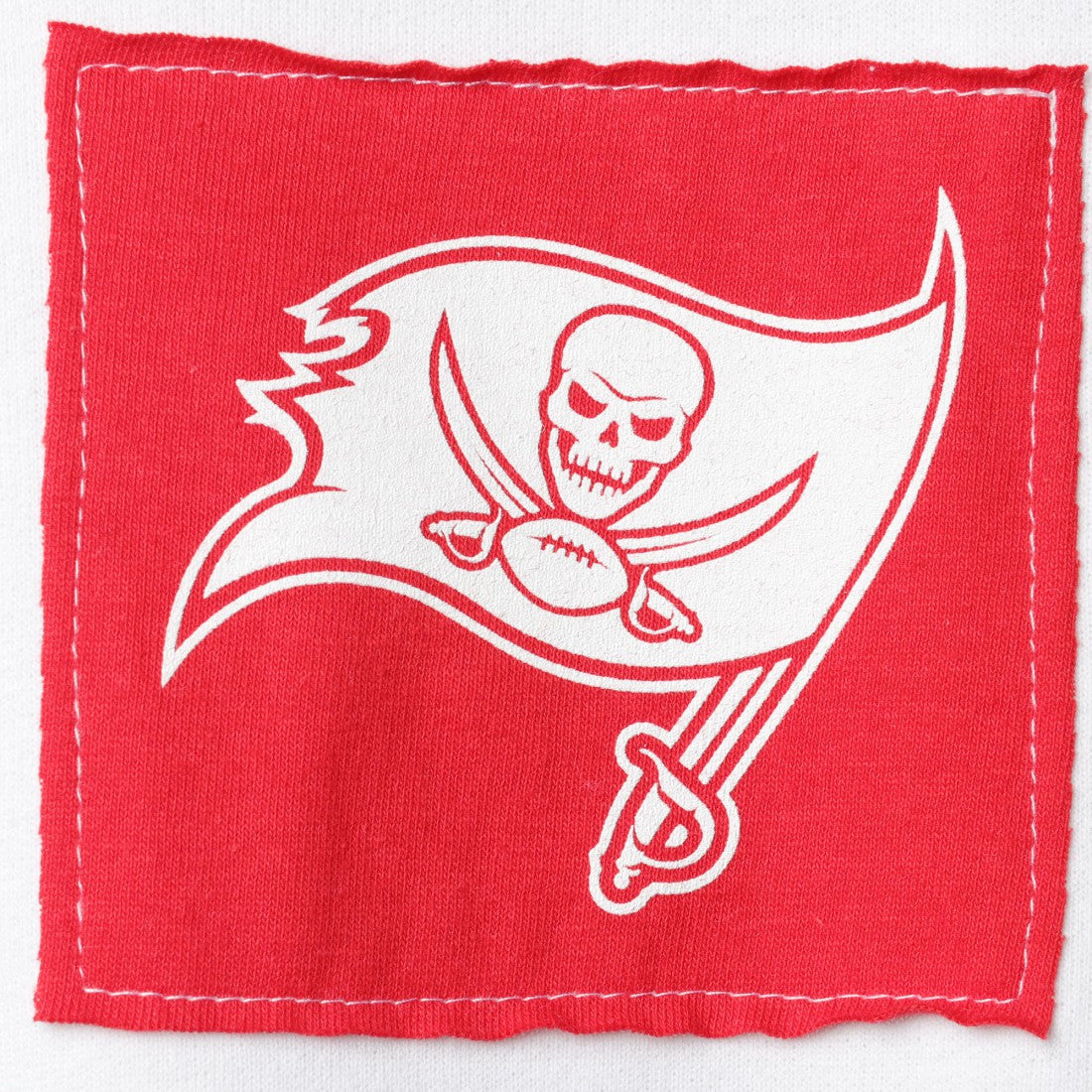 Tampa Bay Buccaneers Refried Apparel Women's Sustainable Crop Dolman Pullover Hoodie - White - NFL