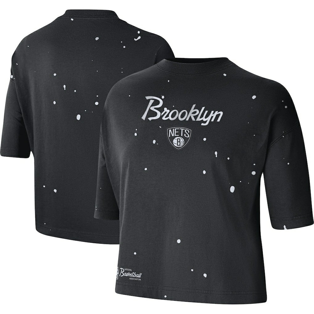 Nike Brooklyn Nets Women's Courtside Splatter Cropped T-Shirt Black