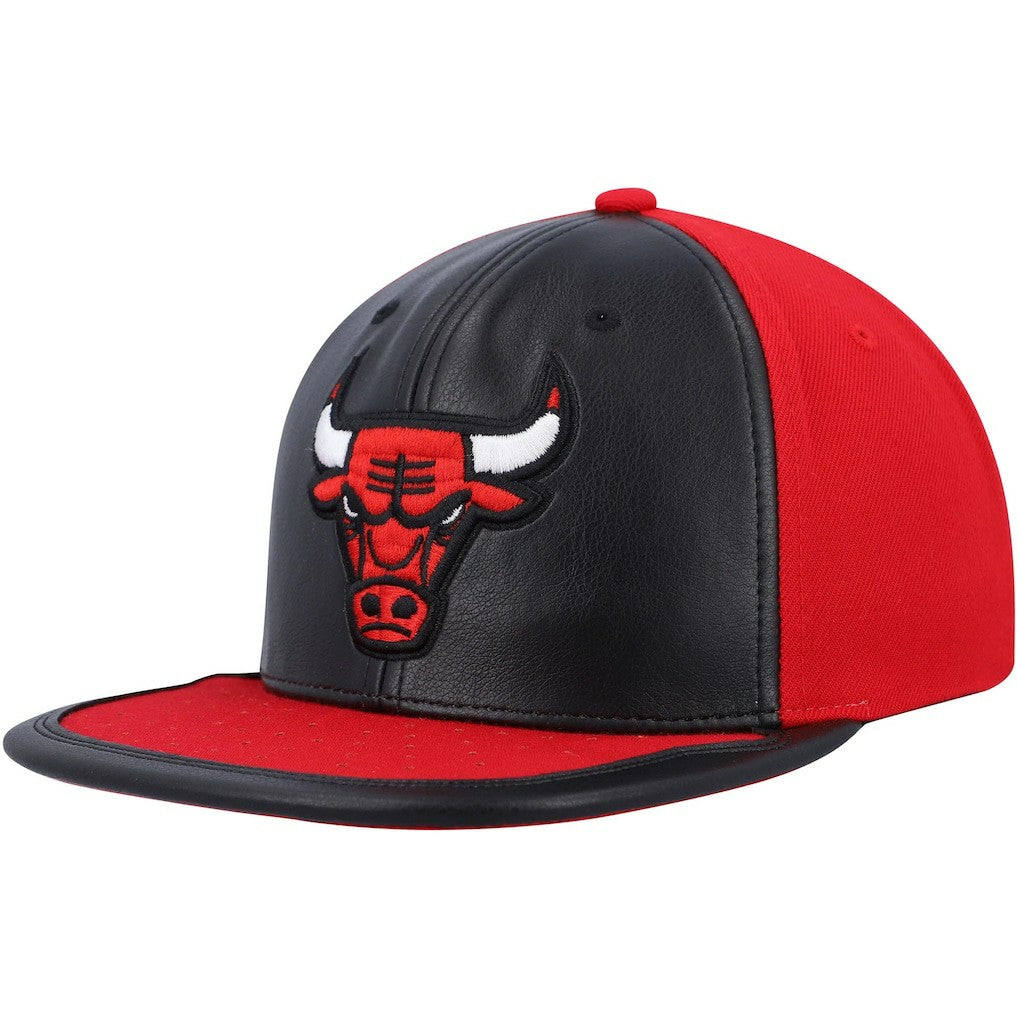 Mitchell & Ness Chicago Bulls Day One Snapback Hat Black/Red