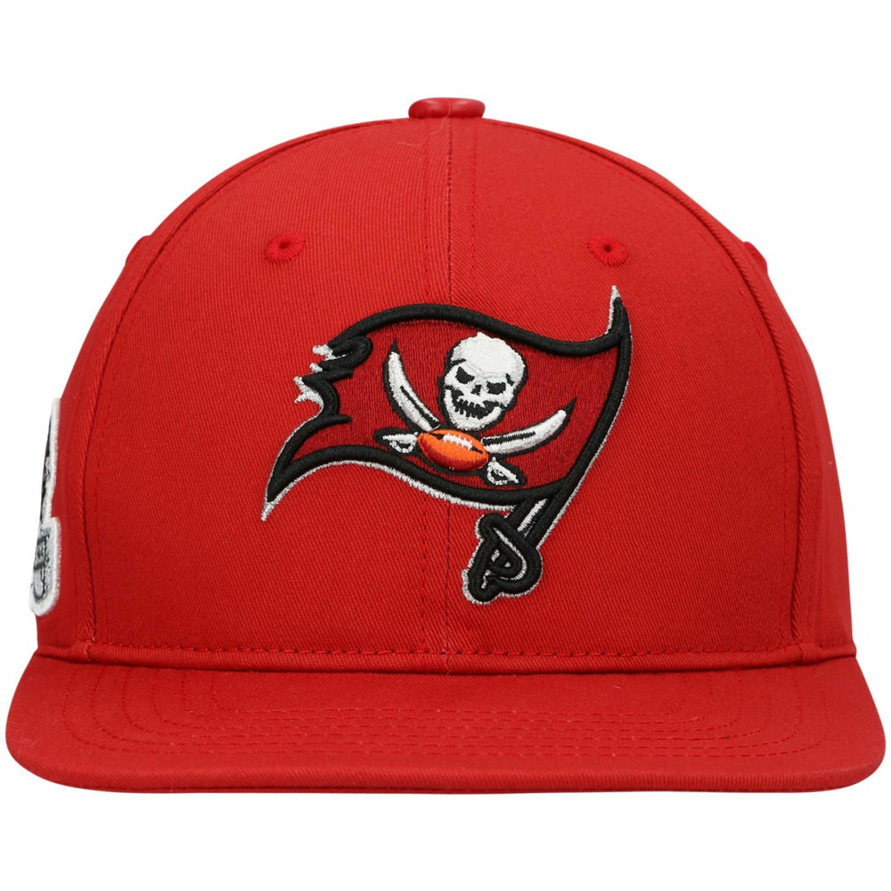 Tampa Bay Buccaneers Pro Standard Logo II Snapback Hat - Red - NFL