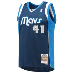 Mitchell & Ness Dirk Nowitzki Dallas Mavericks 2011/12 Hardwood Classics Swingman Jersey Navy