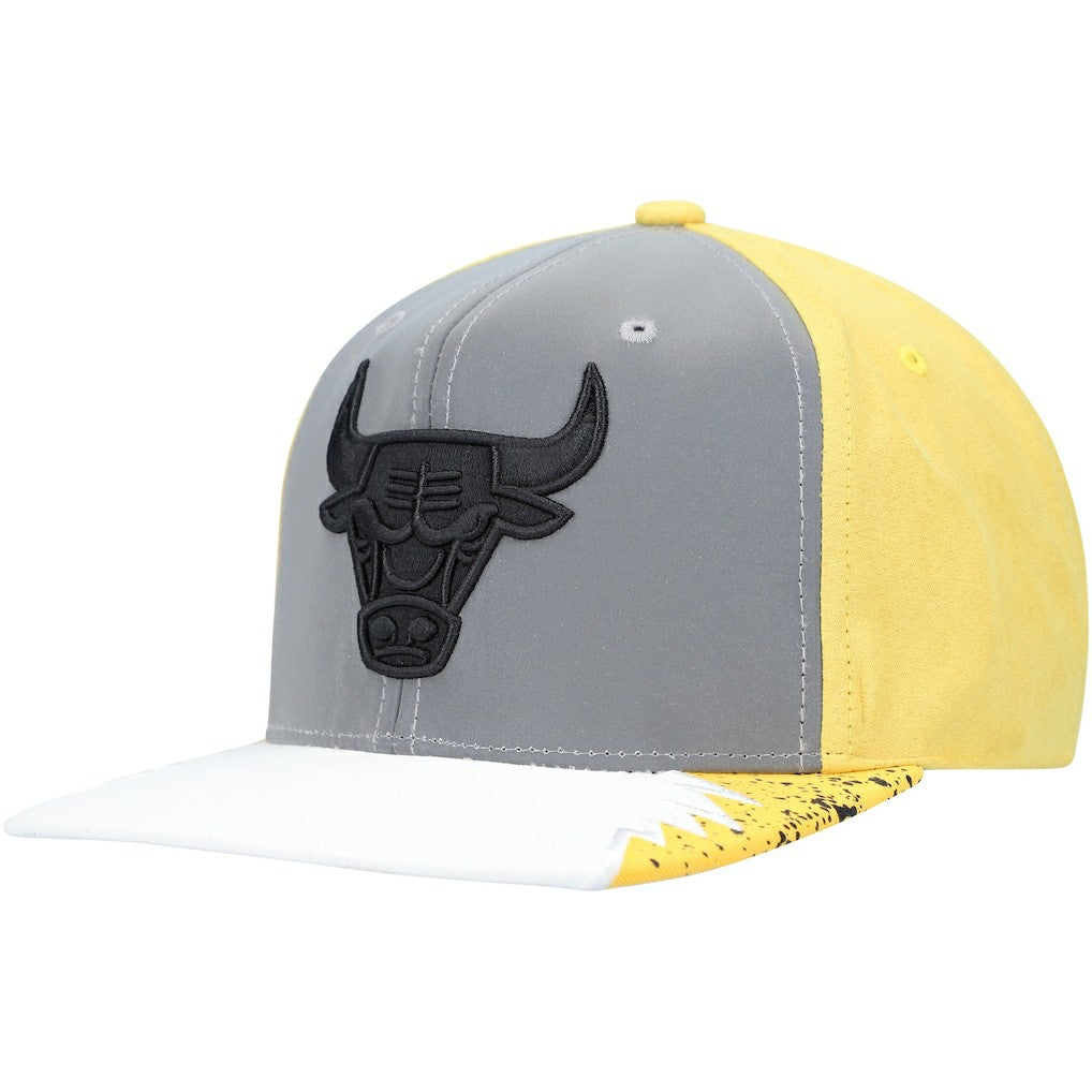 Mitchell & Ness Chicago Bulls Day 5 Snapback Hat Gray/Yellow