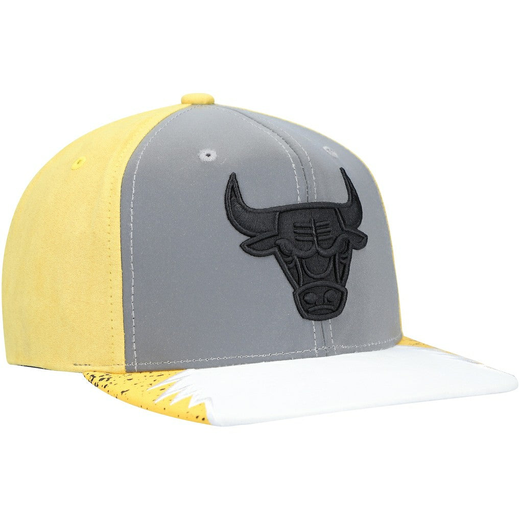 Mitchell & Ness Chicago Bulls Day 5 Snapback Hat Gray/Yellow