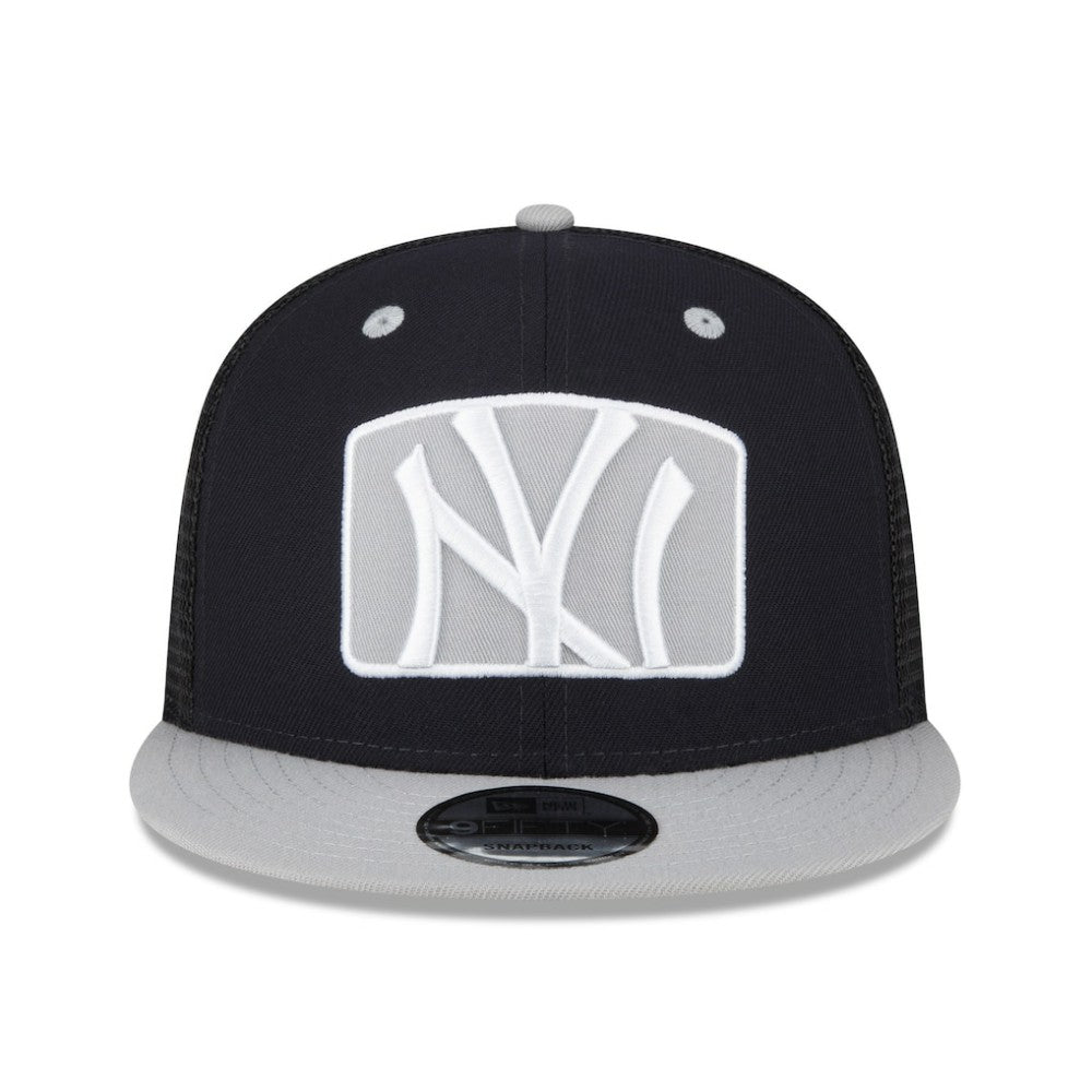 New York Yankees New Era Logo Zoom Trucker 9FIFTY Snapback Hat for sale