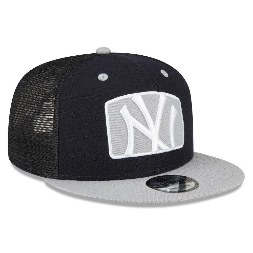 New York Yankees New Era Logo Zoom Trucker 9FIFTY Snapback Hat for sale