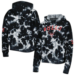New Era Chicago Bulls Women's Brushed Cotton Tie-Dye Pullover Hoodie Black