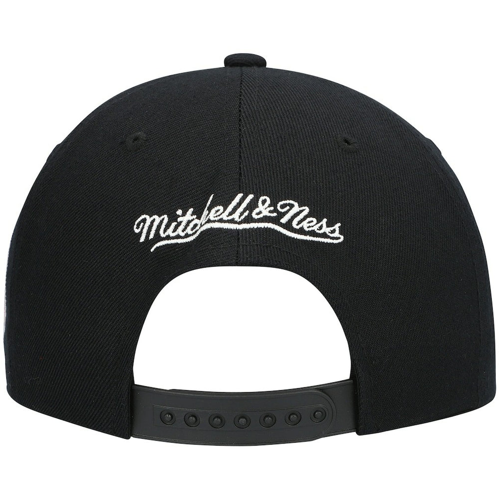 Mitchell & Ness Atlanta Hawks Hardwood Classics Script 2.0 Snapback Hat Black