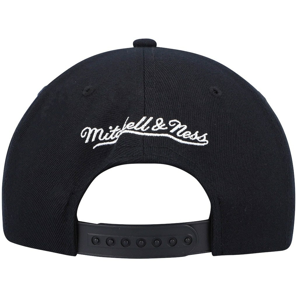 Mitchell & Ness Boston Celtics Hardwood Classics Script 2.0 Snapback Hat Black