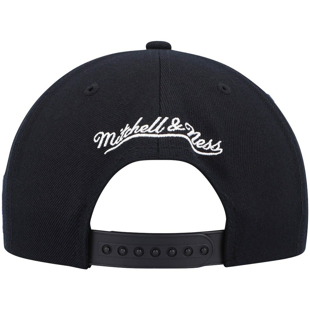 Mitchell & Ness Philadelphia 76ers Hardwood Classics Script 2.0 Snapback Hat Black