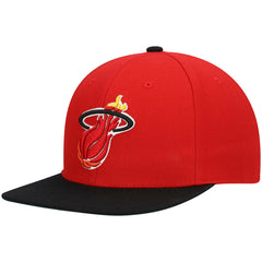 Mitchell & Ness Miami Heat Hardwood Classics Team Two-Tone 2.0 Snapback Hat Red/Black