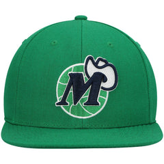 Mitchell & Ness Dallas Mavericks Hardwood Classics Team Ground 2.0 Snapback Hat Green