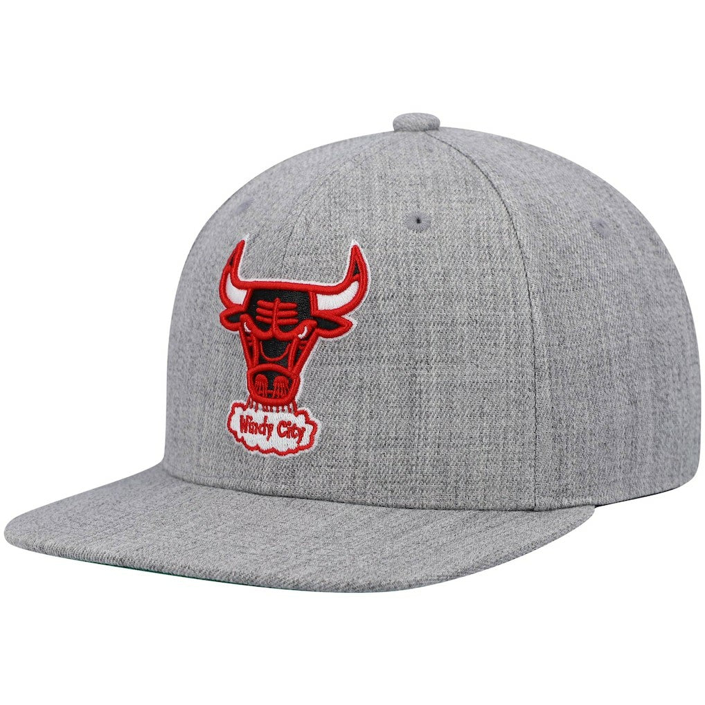 Mitchell & Ness Chicago Bulls Hardwood Classics Team 2.0 Snapback Hat Heathered Gray