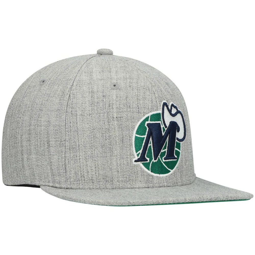 Mitchell & Ness Dallas Mavericks Hardwood Classics Team 2.0 Snapback Hat Heathered Gray