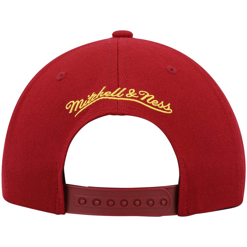 Mitchell & Ness Cleveland Cavaliers Team Two-Tone 2.0 Snapback Hat Wine/Gold