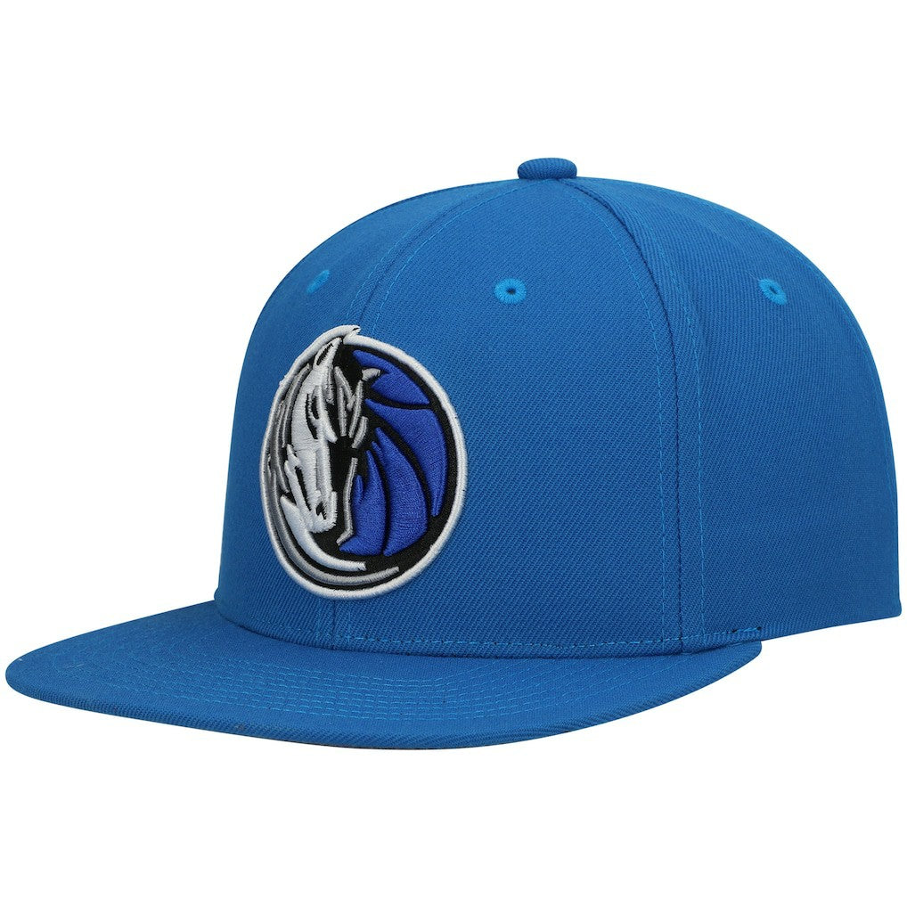 Mitchell & Ness Dallas Mavericks Ground 2.0 Snapback Hat Blue