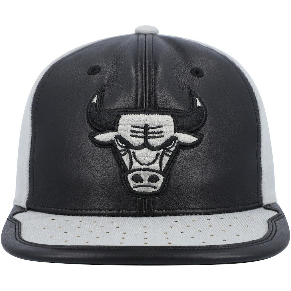 Mitchell & Ness Chicago Bulls Day One Snapback Hat Black/Gray