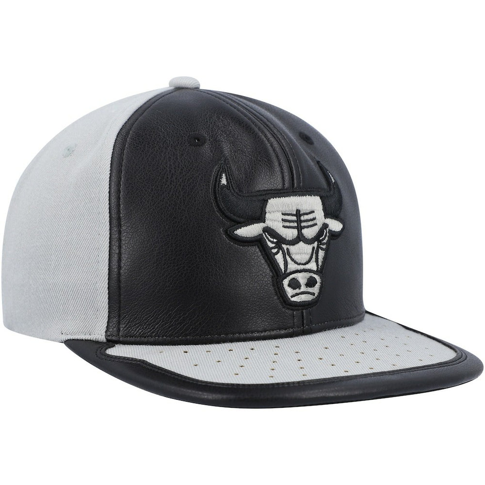 Mitchell & Ness Chicago Bulls Day One Snapback Hat Black/Gray