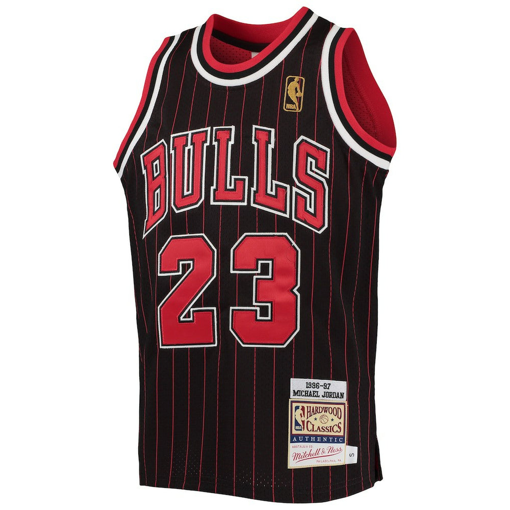 Mitchell & Ness Michael Jordan Chicago Bulls Youth 1996-97 Hardwood Classics Authentic Jersey Black/Red
