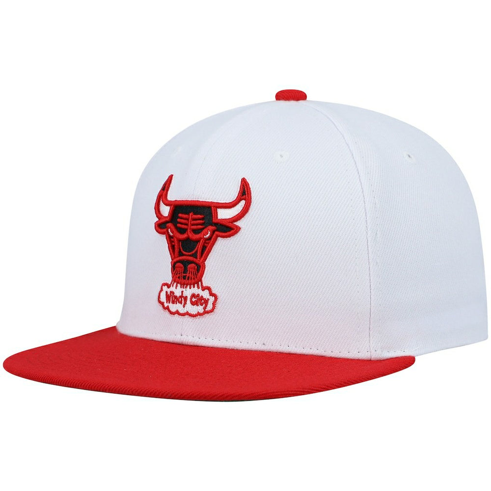 Mitchell & Ness Chicago Bulls Hardwood Classics Snapback Hat White/Red