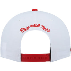Mitchell & Ness Chicago Bulls Hardwood Classics Snapback Hat White/Red