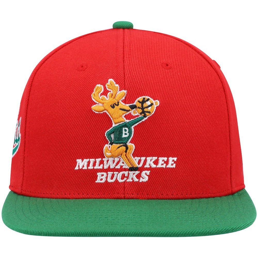 Mitchell & Ness Milwaukee Bucks Hardwood Classics Snapback Hat Red/Green