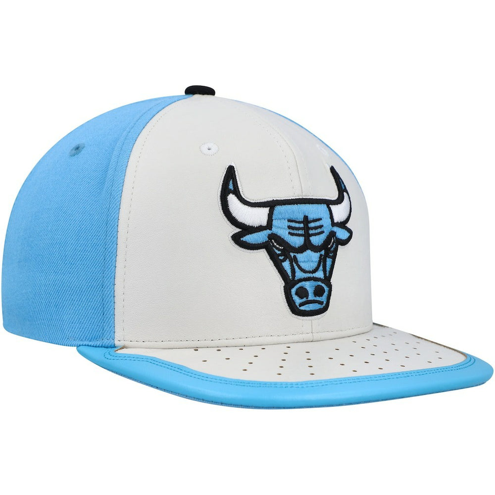 Mitchell & Ness Chicago Bulls Day One Snapback Hat White/Light Blue
