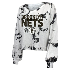 Brooklyn Nets Majestic Threads Women's Aquarius Tie-Dye Cropped V-Neck Long Sleeve T-Shirt White/Black