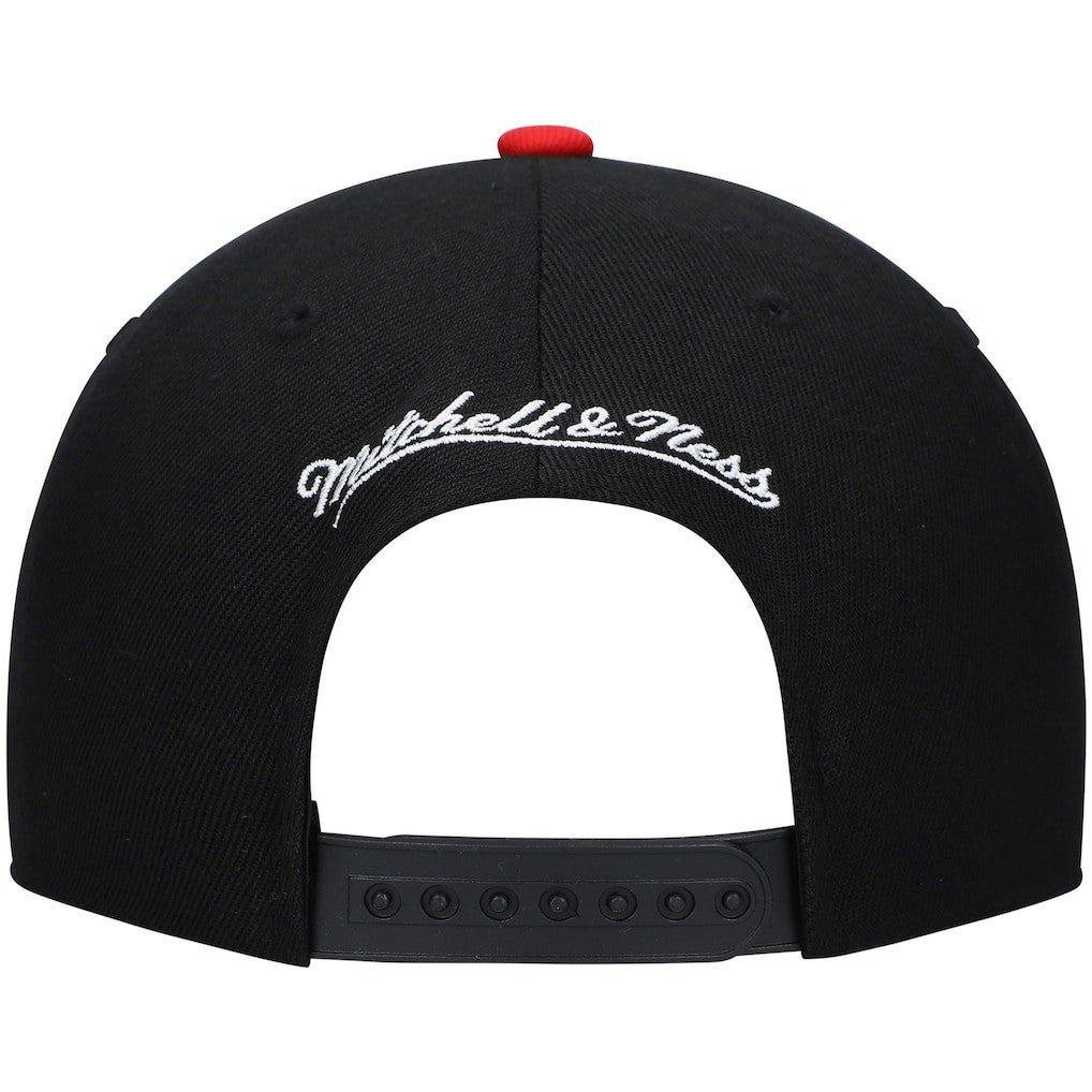 Mitchell & Ness Philadelphia 76ers Hardwood Classics Low Big Face Snapback Hat Black/Red