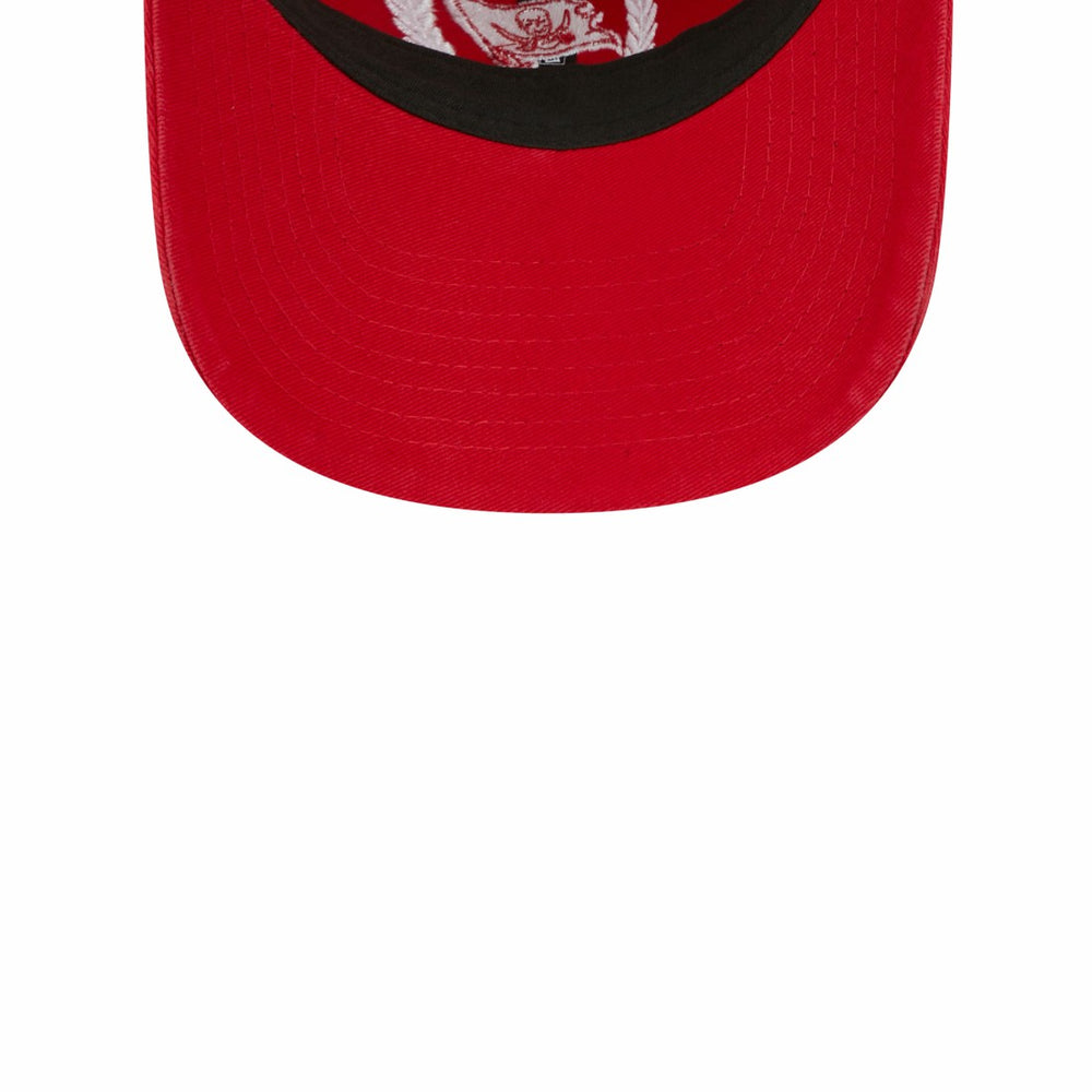 Tampa Bay Buccaneers New Era Women's Leaves 9TWENTY Adjustable Hat - Red - NFL