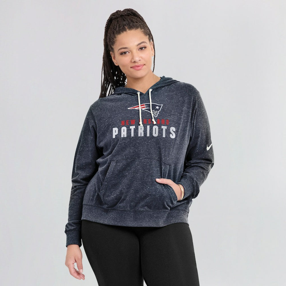 New England Patriots Women's Plus Size Gym Vintage Pullover Hoodie - Navy - Nike