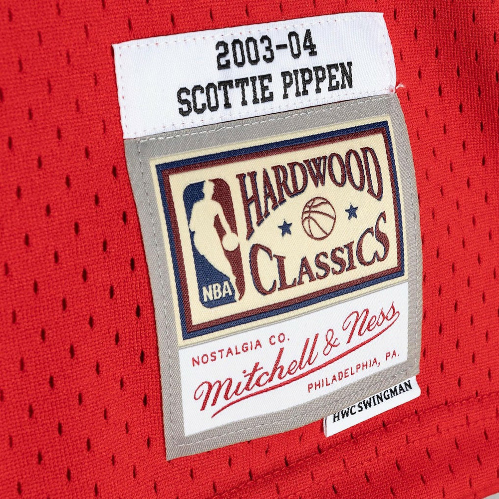 Mitchell & Ness Scottie Pippen Chicago Bulls Hardwood Classics 2003-04 Swingman Jersey Red
