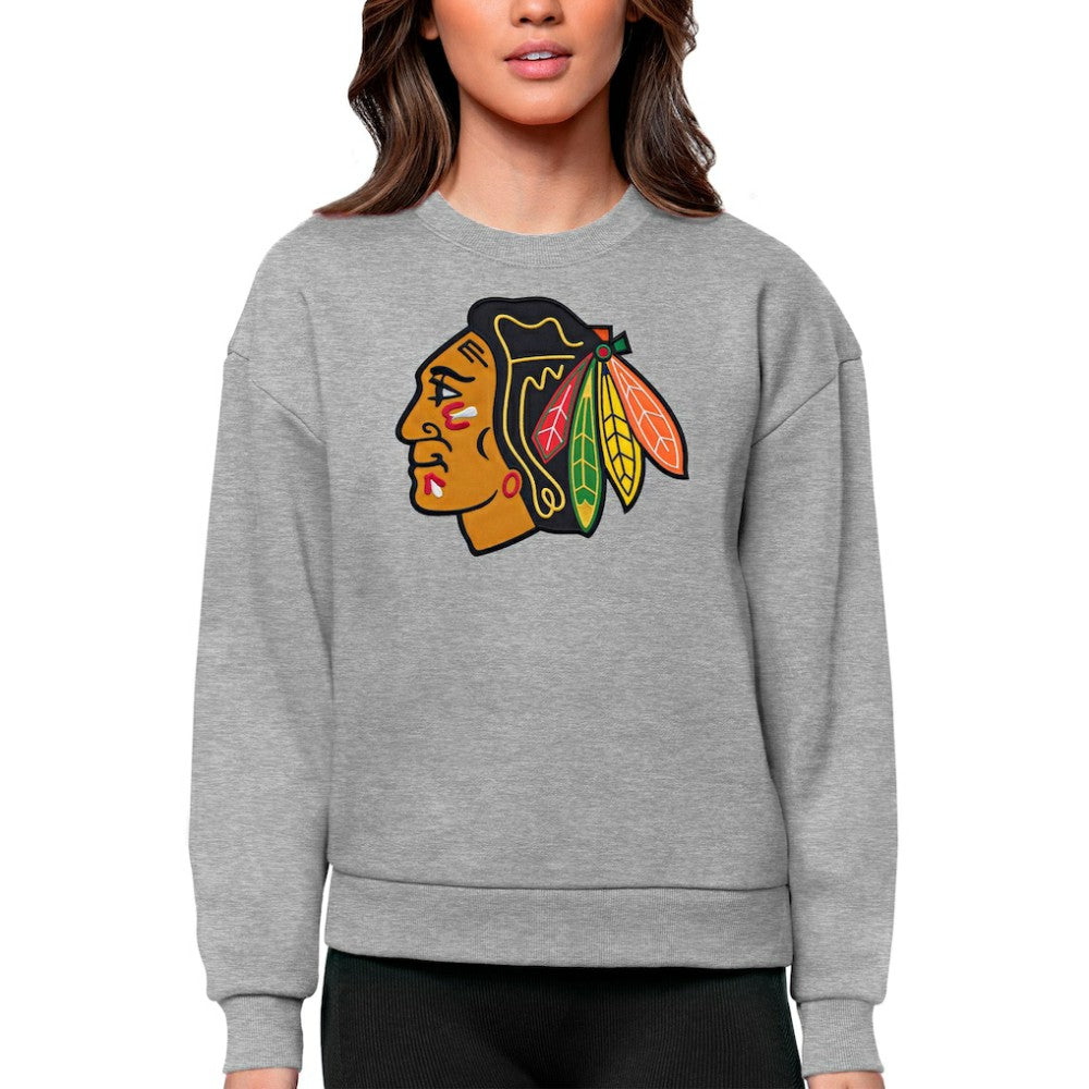 Chicago Blackhawks Antigua Women's Team Logo Victory Crewneck Pullover Sweatshirt - Heather Gray | NHL near me