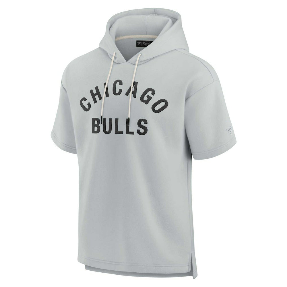Fanatics Chicago Bulls Unisex Elements Super Soft Fleece Short Sleeve Pullover Hoodie Gray