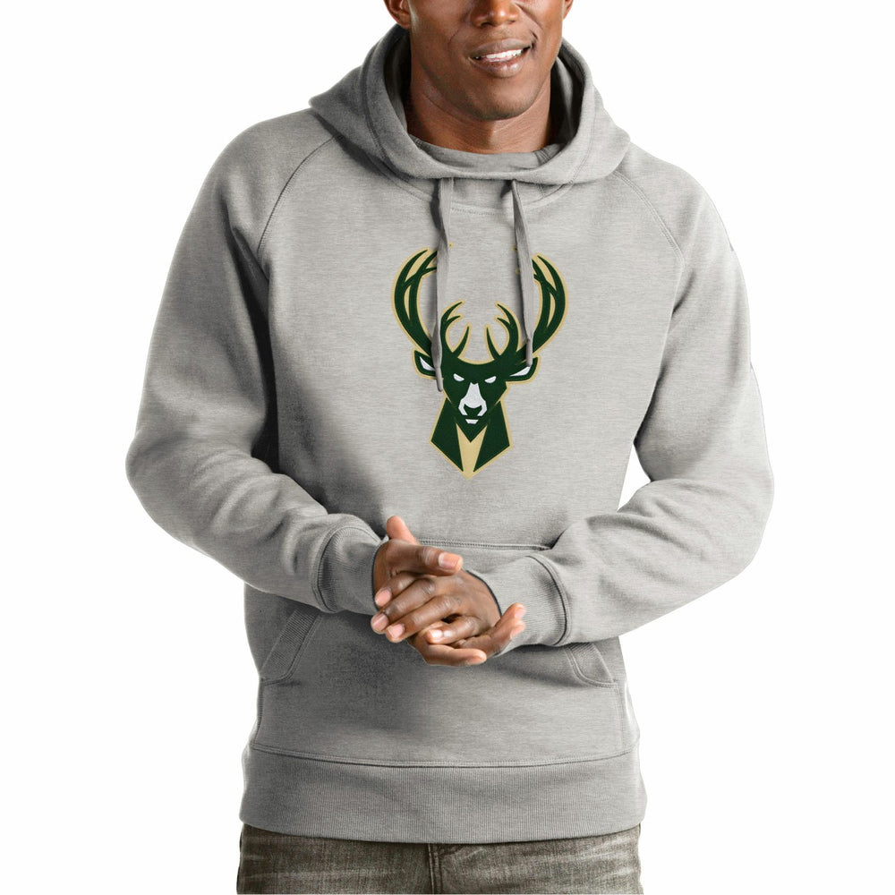 Milwaukee Bucks Antigua Team Logo Victory Pullover Hoodie Heather Gray