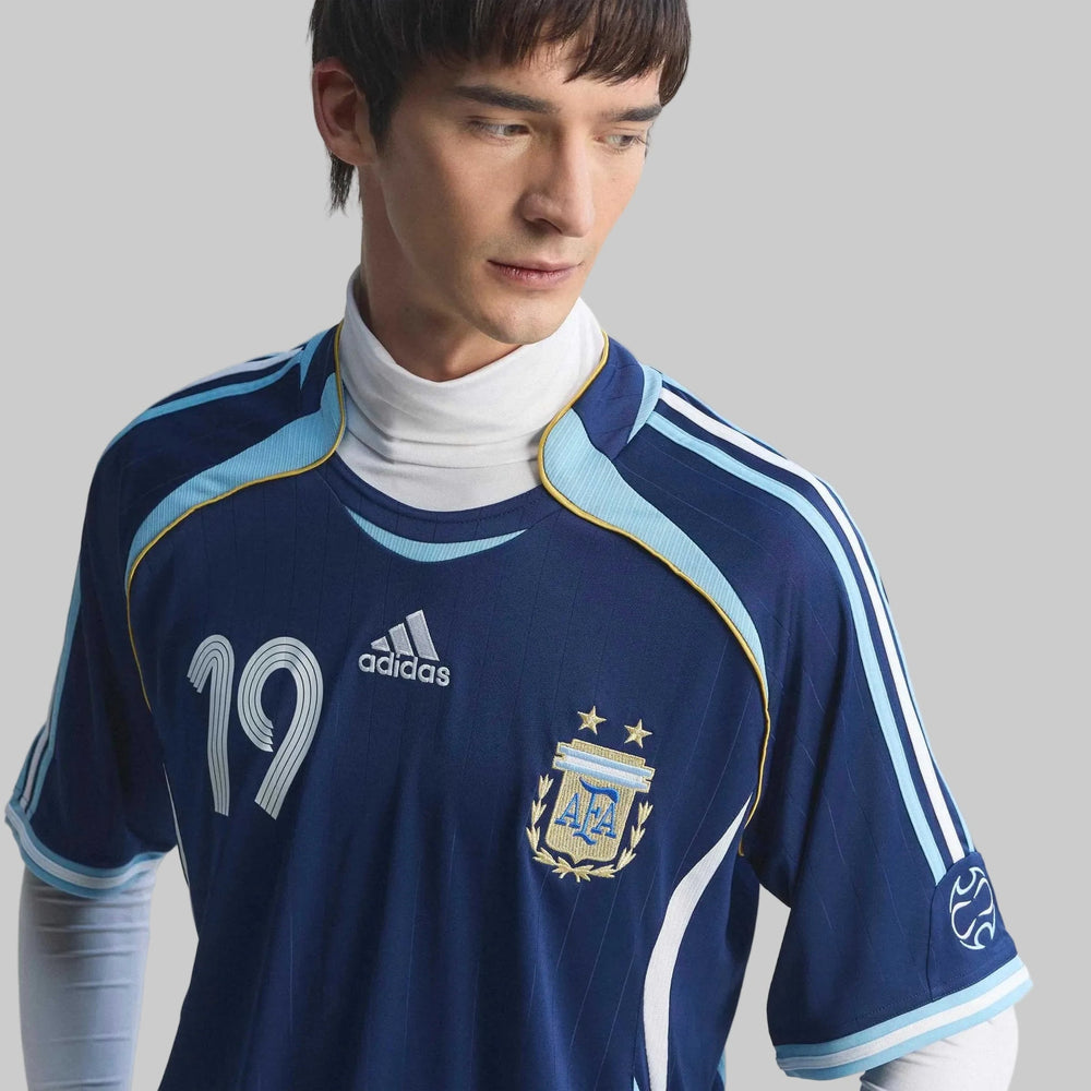 Adidas - 2006 Argentina Men's Retro Stadium Away Messi #19 Soccer Jersey