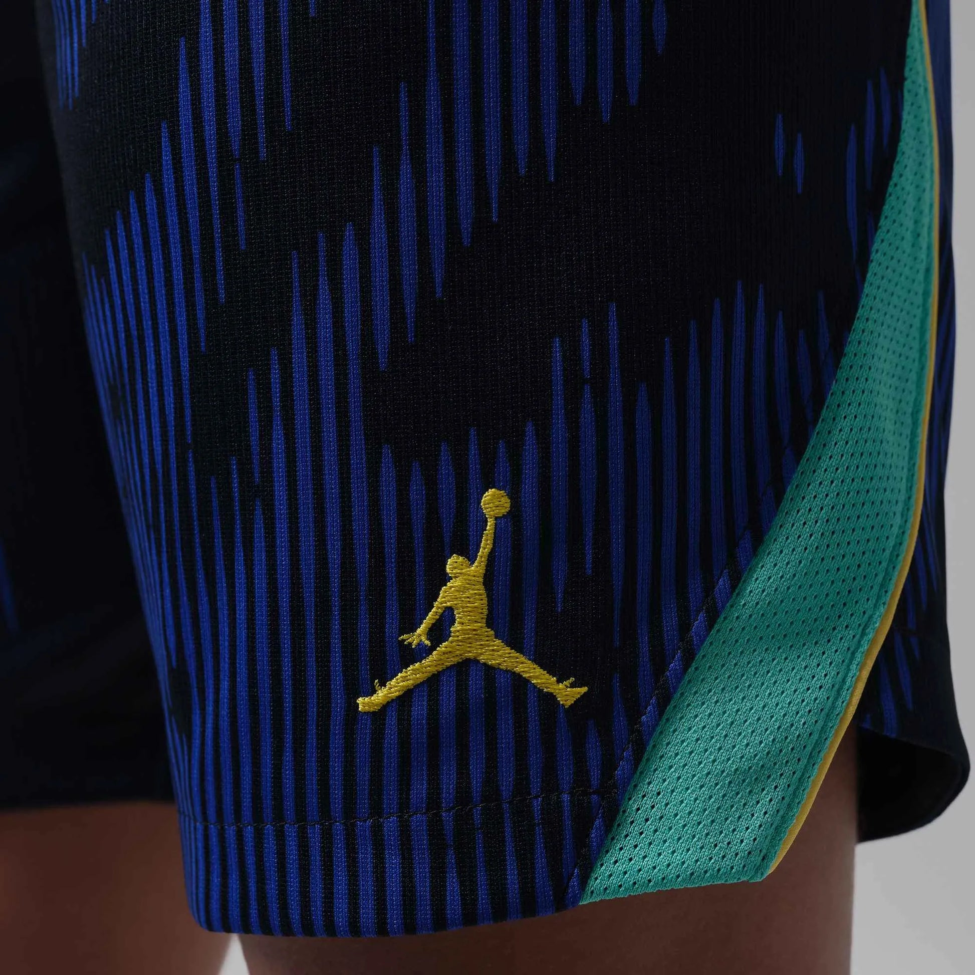 Nike - 2026-27 Brazil Youth Stadium Away Shorts